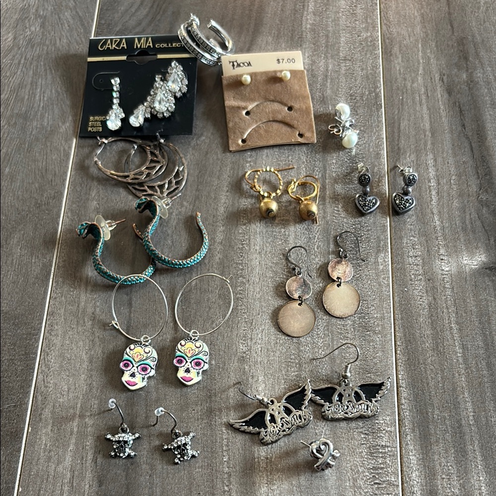 Assorted Earrings 14 pairs